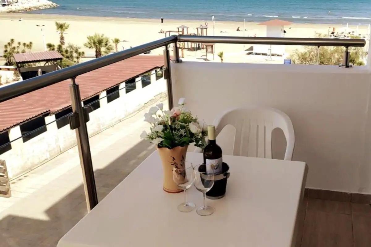 Beach Apartment Mackenzie, ลาร์นาคา ภายนอก รูปภาพ